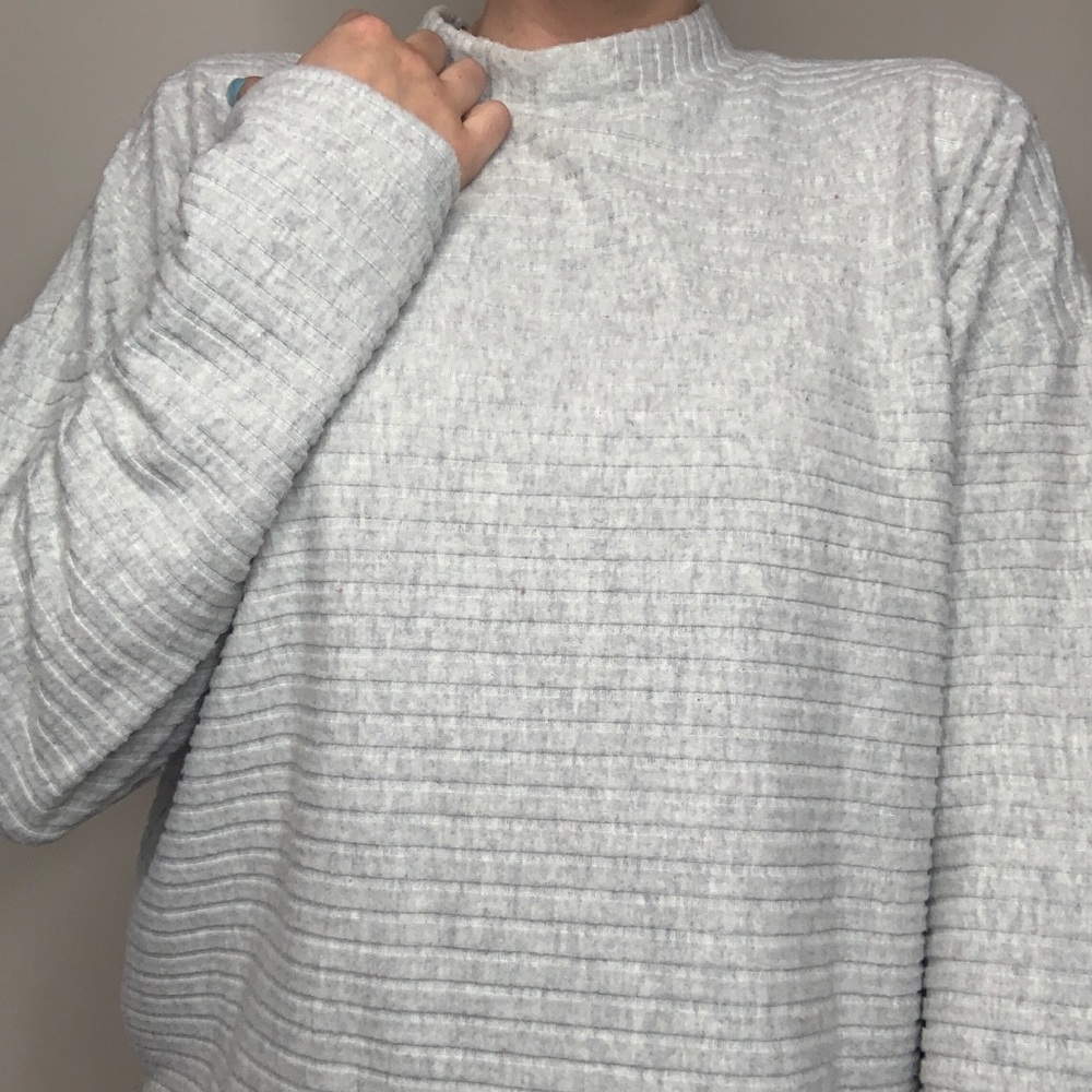 GREY LONG SLEEVE